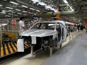 神龍公司第三工廠投產(chǎn) 全新愛麗舍下線